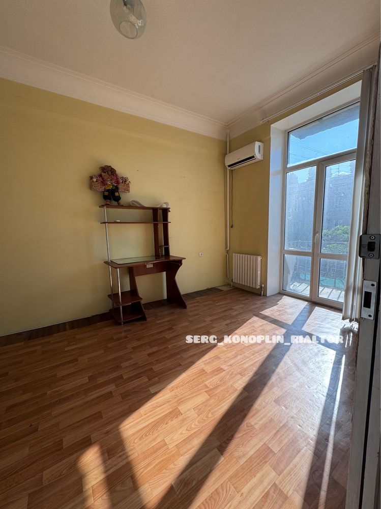 Продам 3-х комн Сталинку с ремонтом в Центре для жизни или бизнеса