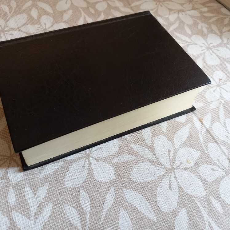 Pismo Święte Biblia Warszawska mały format  1989 -twarda okładka
