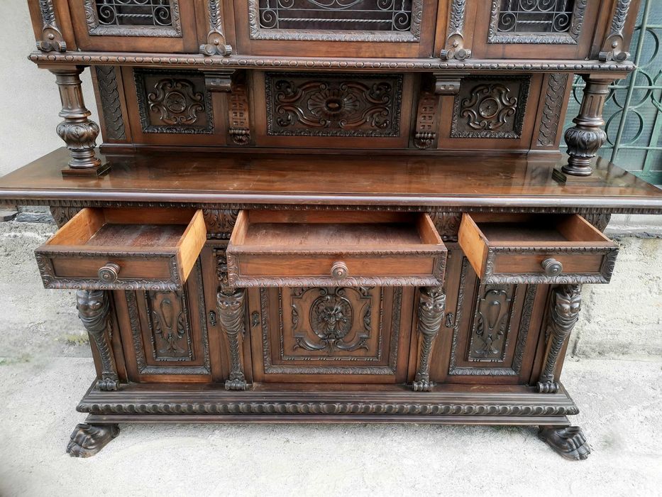 *Kunsztowny kredens, neorenesans włoski, antyk* transport