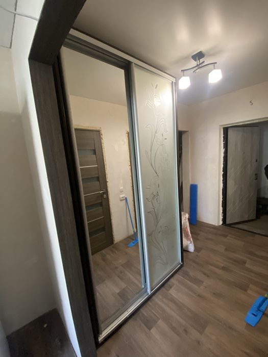 Шафа - купе в доброму стані!