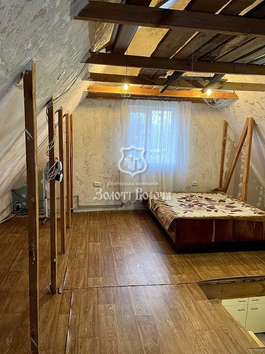 Будинок, 2 поверхи, ділянка - 6 соток. Гарний стан. Бориспільський р-н