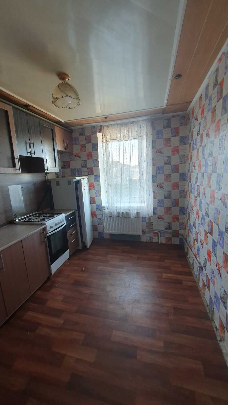 Продам 4х квартиру по вул. Богдана Хмельницького б 26