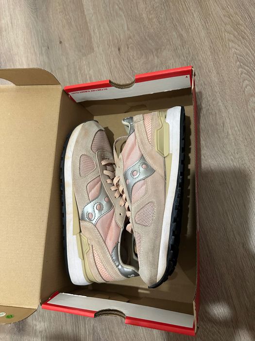 Кросівки рожеві Saucony shadow