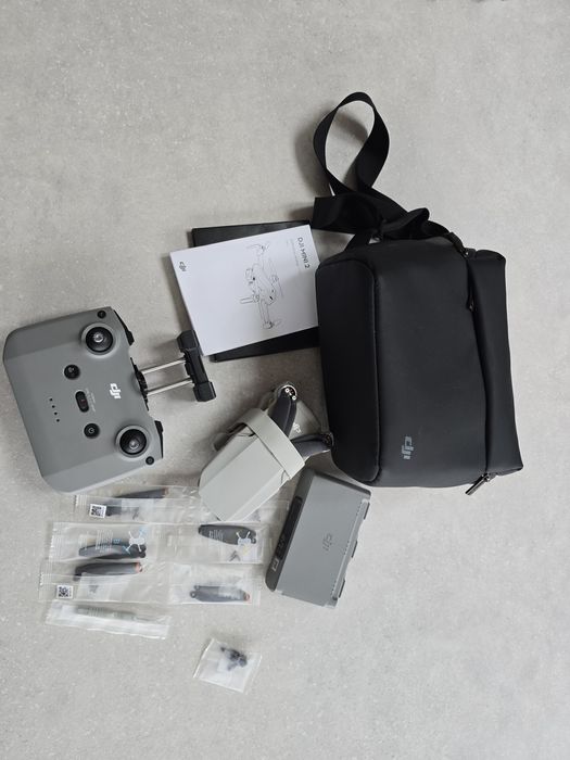 DJI MINI 2 Fly more combo + DJI Care