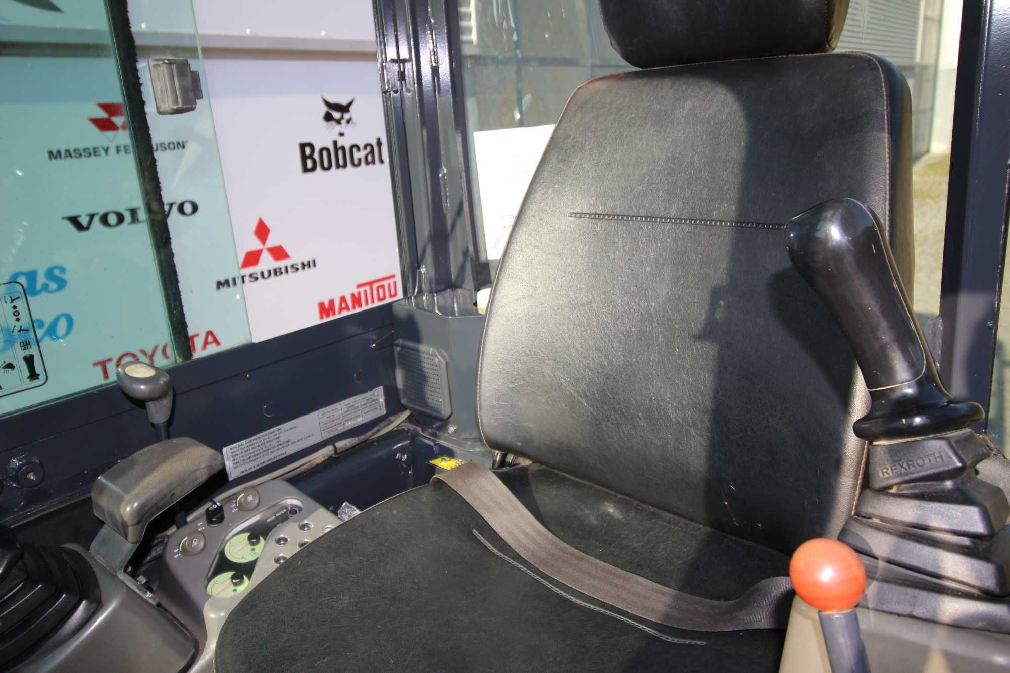 Minigiratória Yanmar  rastos VIO 20 2 toneladas  escavadora