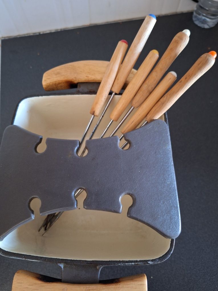 Fondue de ferro fundido