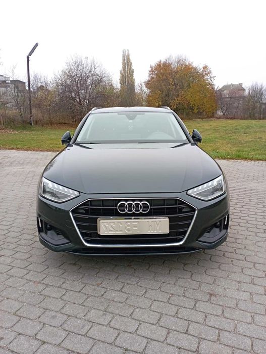 Audi A4 Avant 2.0 TDI S tronic automat 136KM