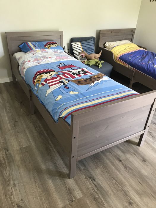 Cama criança extensivel Ikea SUNDVIK castanho acizentado