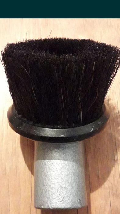 30 мм. Щетка Насадка Универсальная для Пылесоса  !