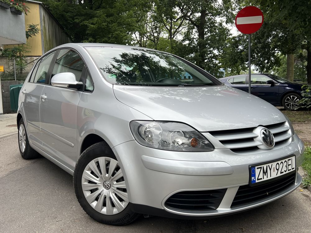 VW Golf 5 Plus 1.6 Benzyna 115KM 6 BIEGÓW HAK ISOFIX Navi Tempomat PDC