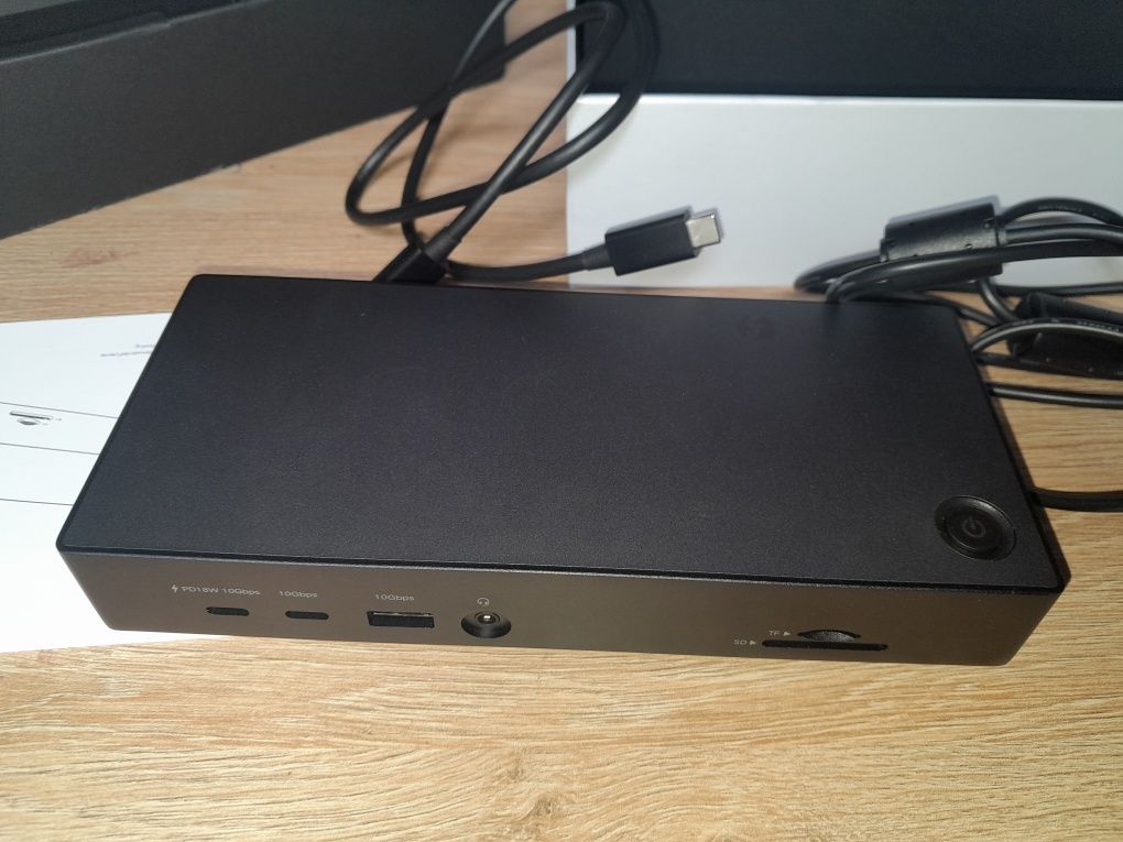 Stacja dokująca ugreen revodok max 313 13 in 1 thunderbolt 25085