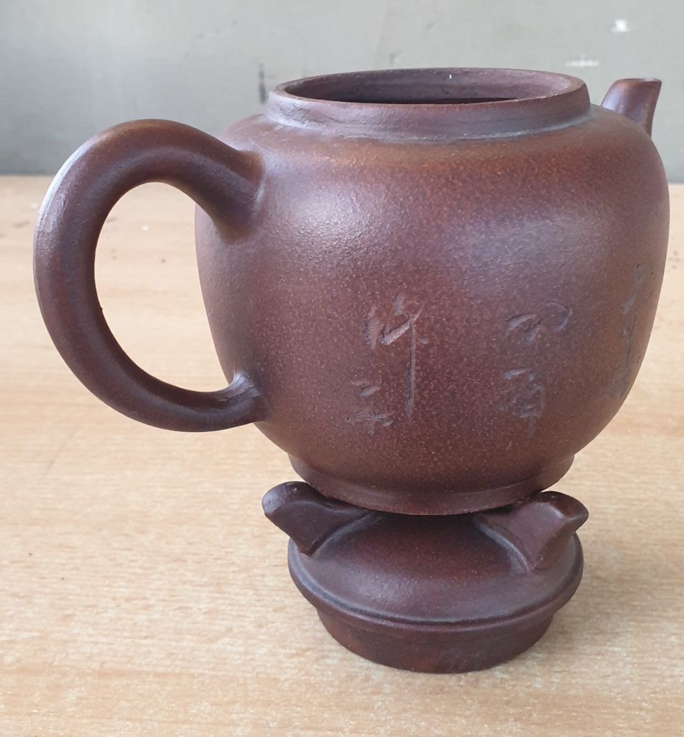 Чайник исинская глина 100% ручная работа редкий , коллекционный