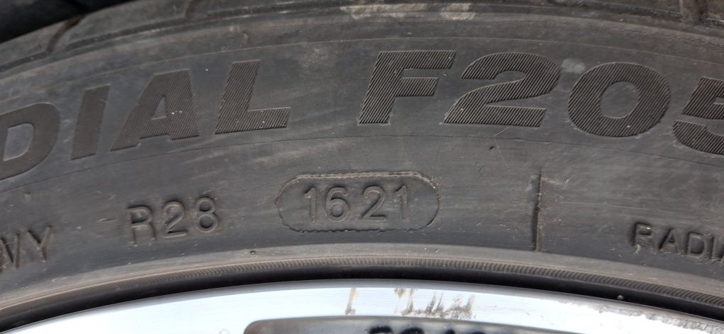 Alufelgi opel Insignia a R19 opony letnie