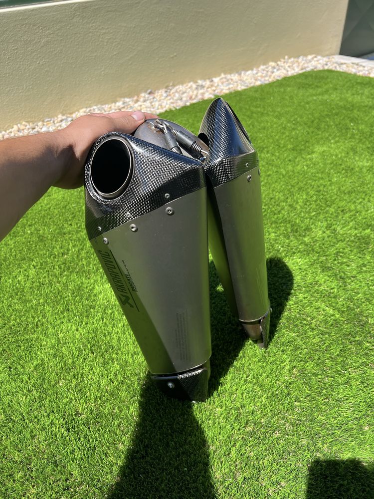 Ponteiras de escape akrapovic panigale v2