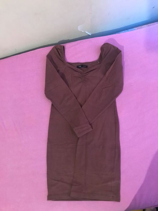 платье в обтяжку