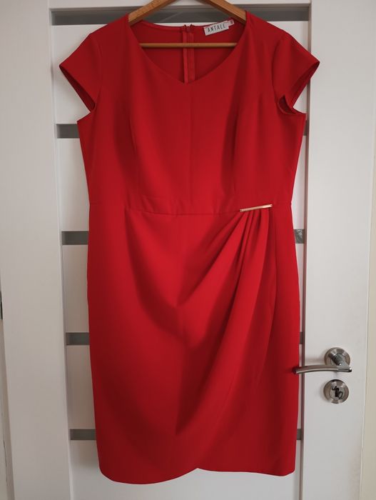 Sukienka elegancka r.46