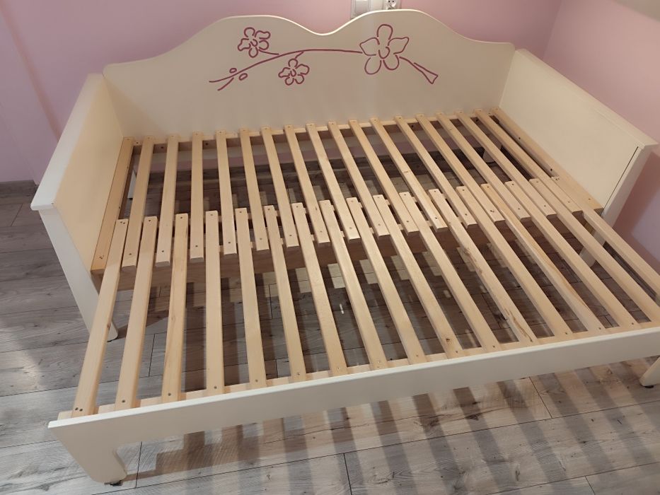 Zestaw mebli dla księżniczki