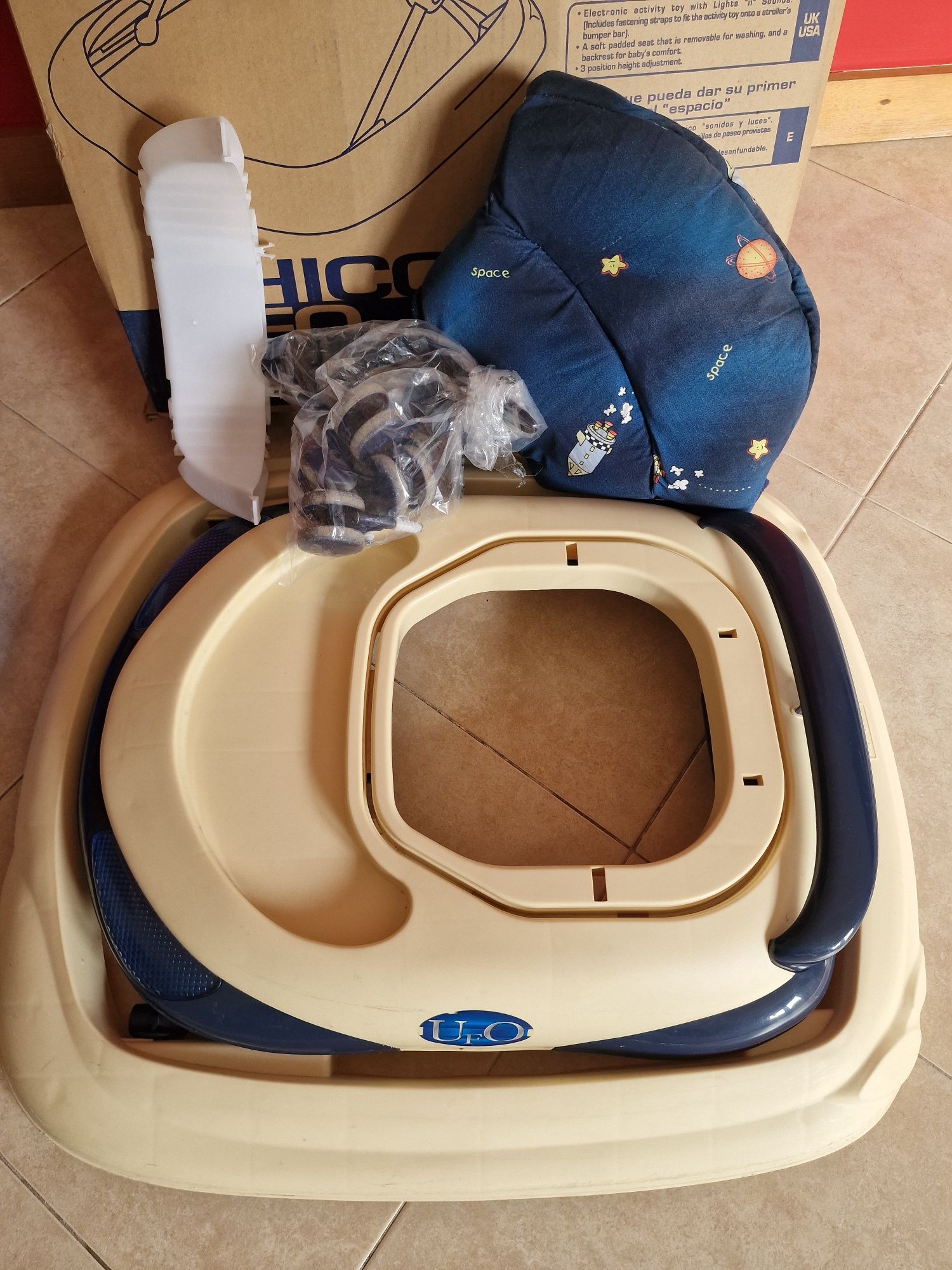 Andador/aranha Chicco