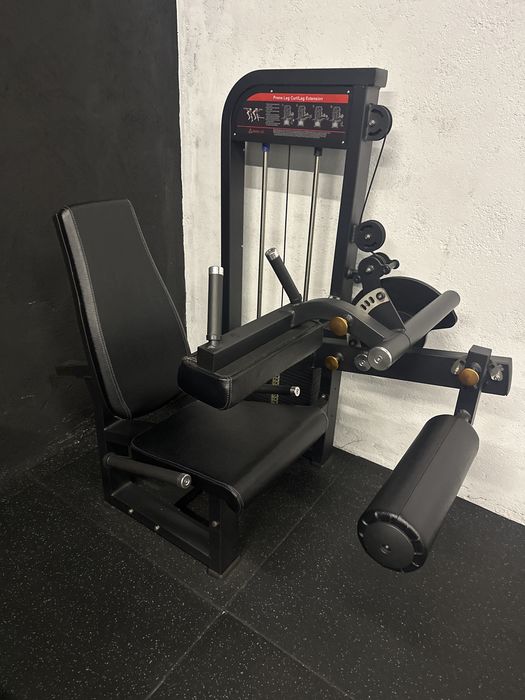 Maquina de musculação leg Curl/ extension