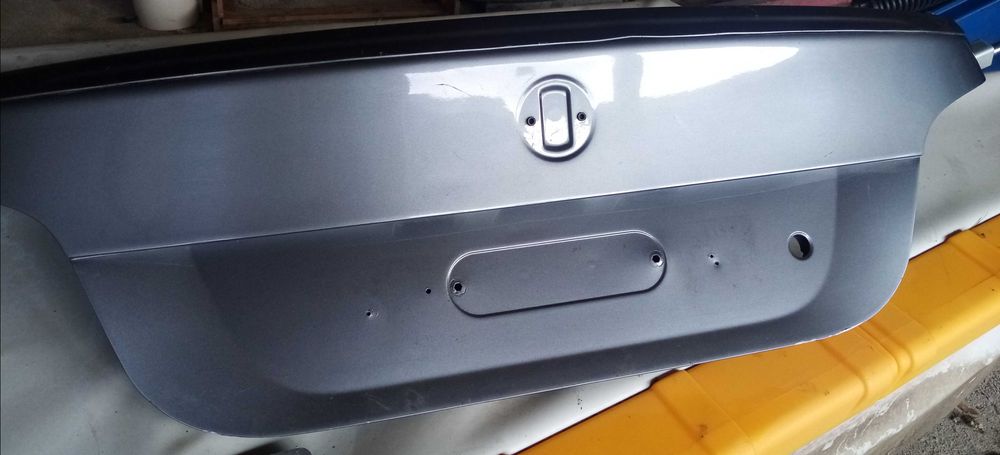 Tampa de bagageira BMW E60