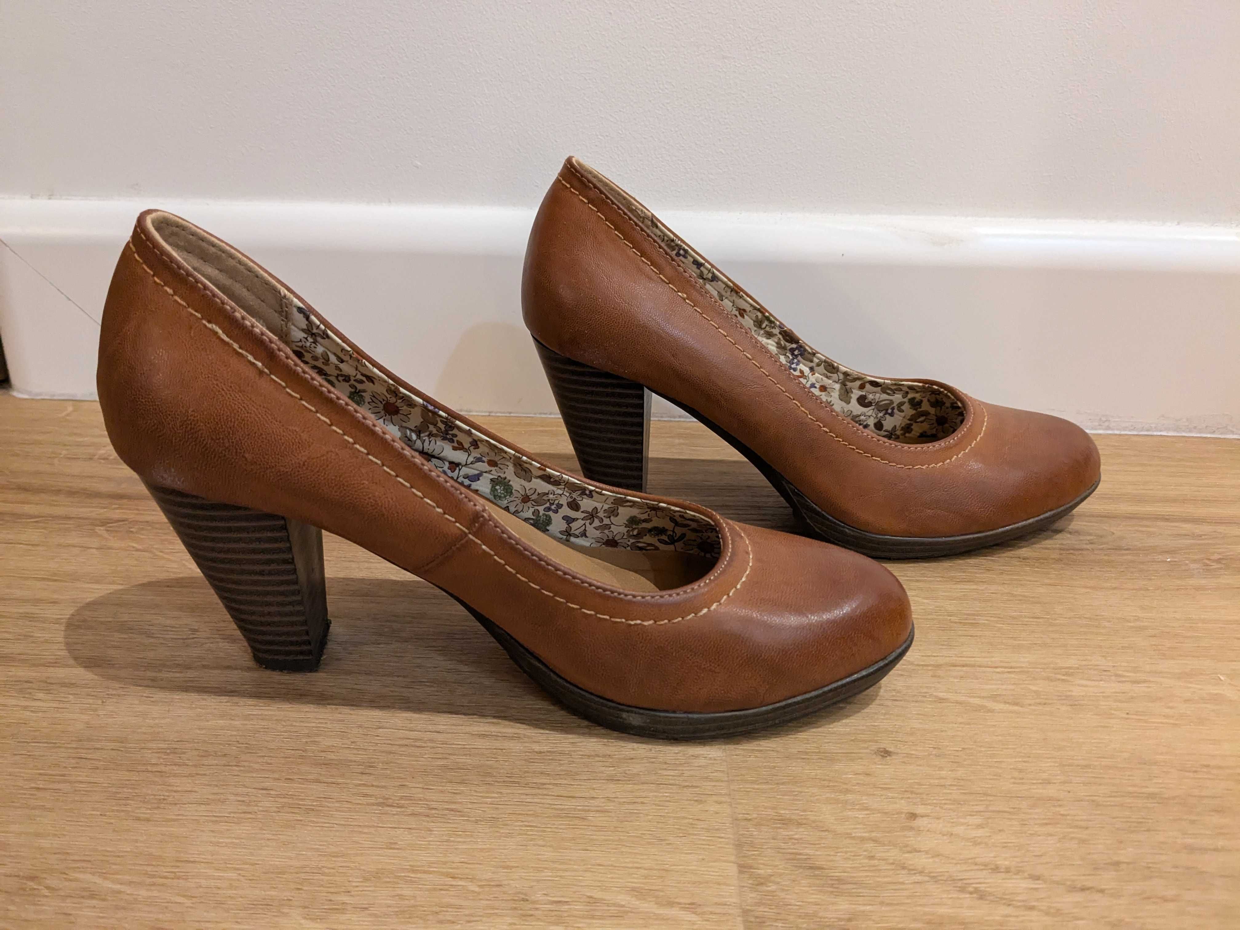 buty clara barson, obcas, brązowe