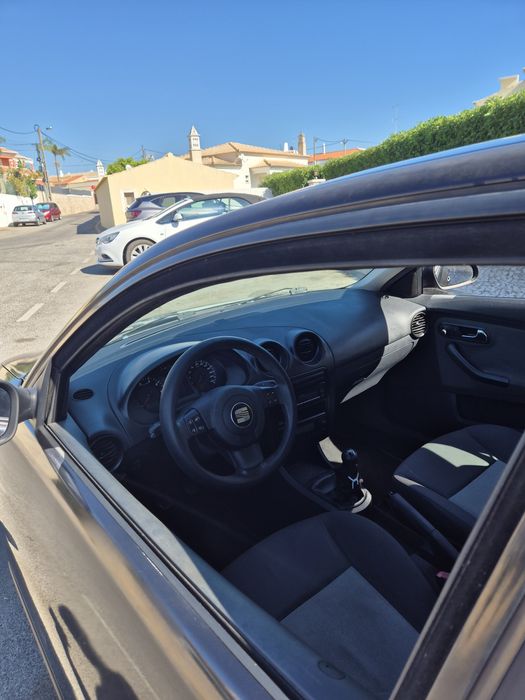 Seat Ibiza 1.2 2005 • 216.000 km • Bom estado