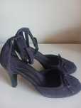 Sapatos roxos, de Laura Clément tamanho 35