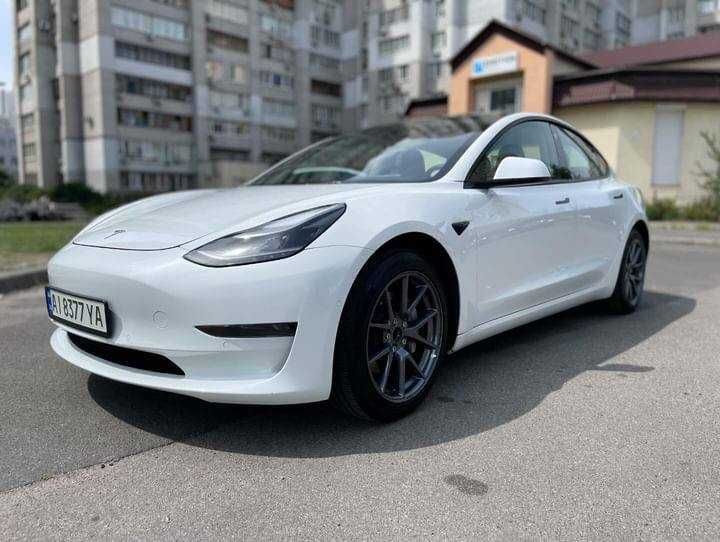Tesla Model 3 2022