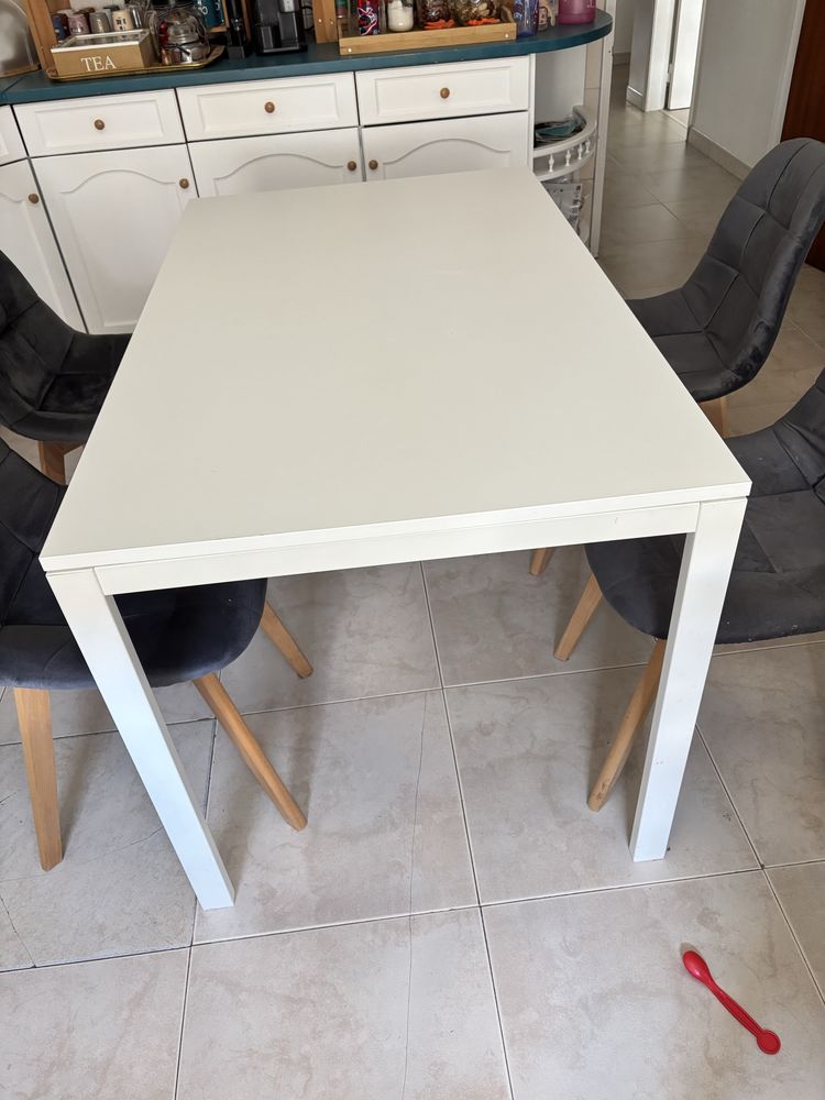 Vendo mesa como nova
