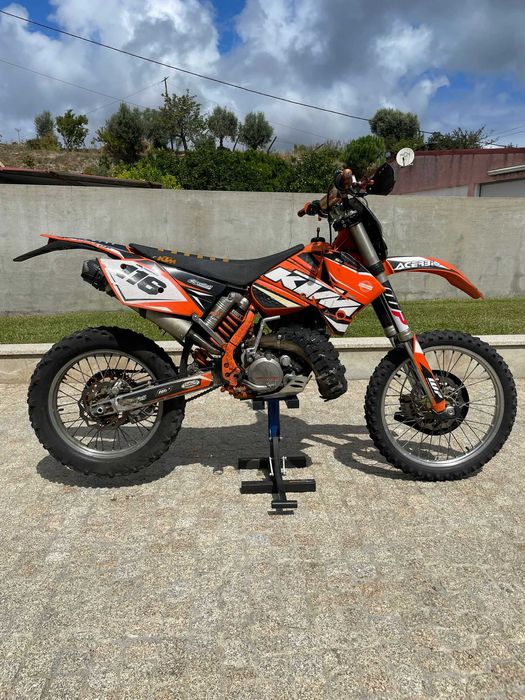 KTM 2T - EXC 200 (matriculada)