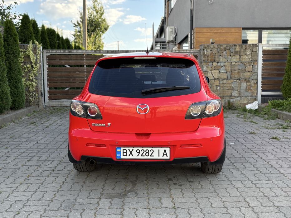 Mazda 3     1.6 газ/бензин