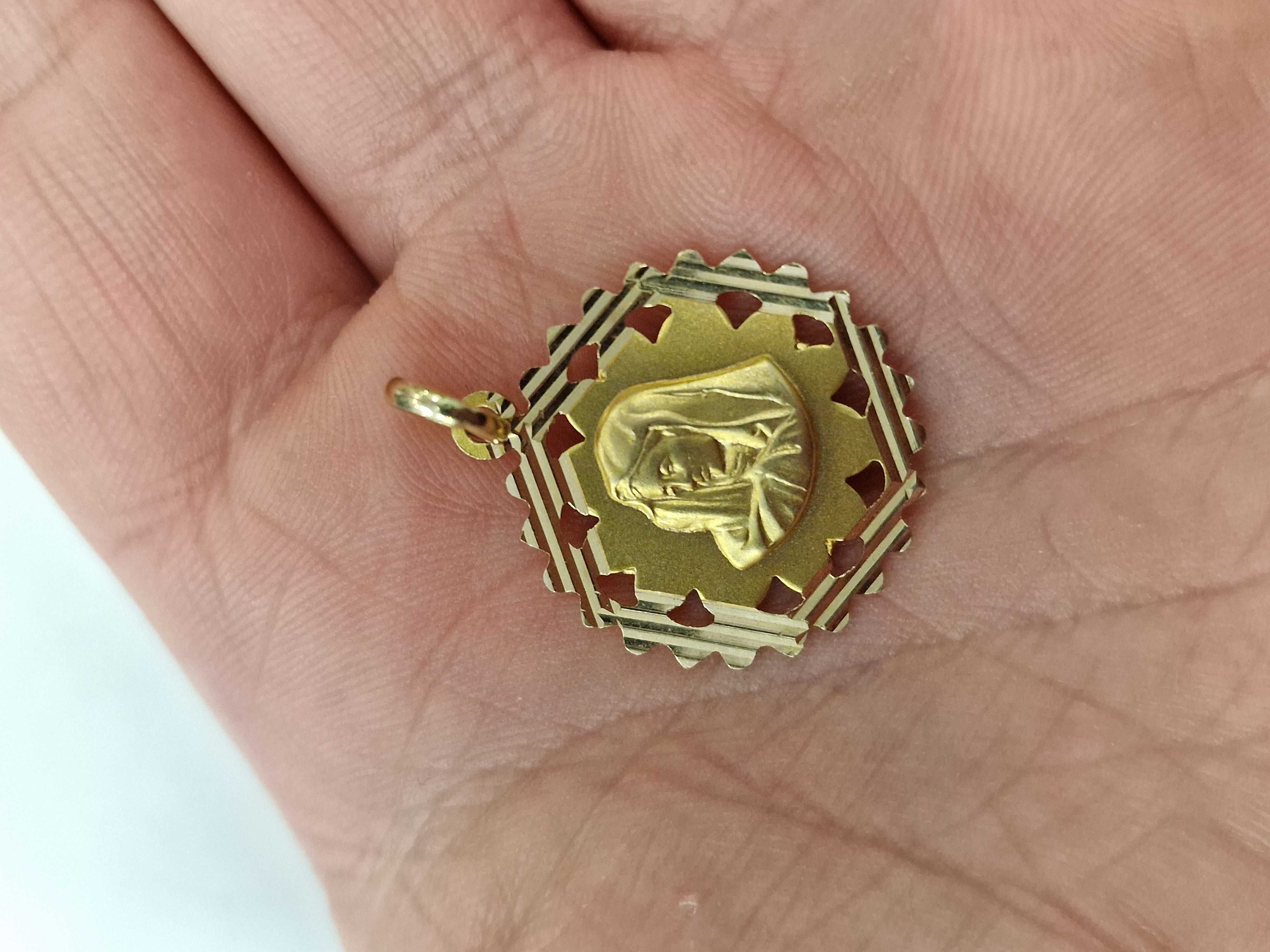 Złoty wisiorek damski / męski/ 750/ 2.96 gram/ Maryjka/ Duża