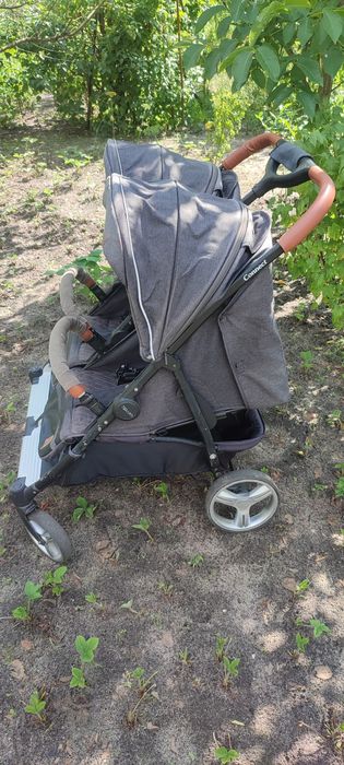 Коляска для двійні