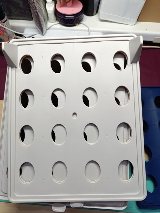 Пластикова дошка -роздільник для речей ,бумаг і тд..