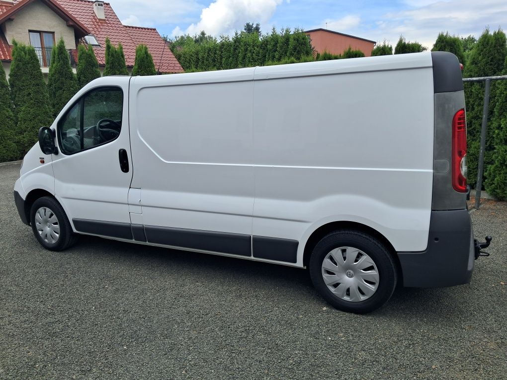 Opel Vivaro Long