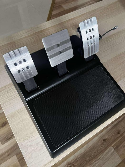 Manipulatory nożne Pedały Thrustmaster T3PA-GT