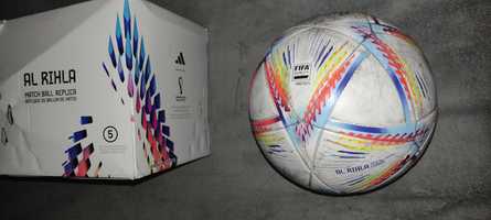Piłka nożna Adidas Al Rihla Box rozmiar 5