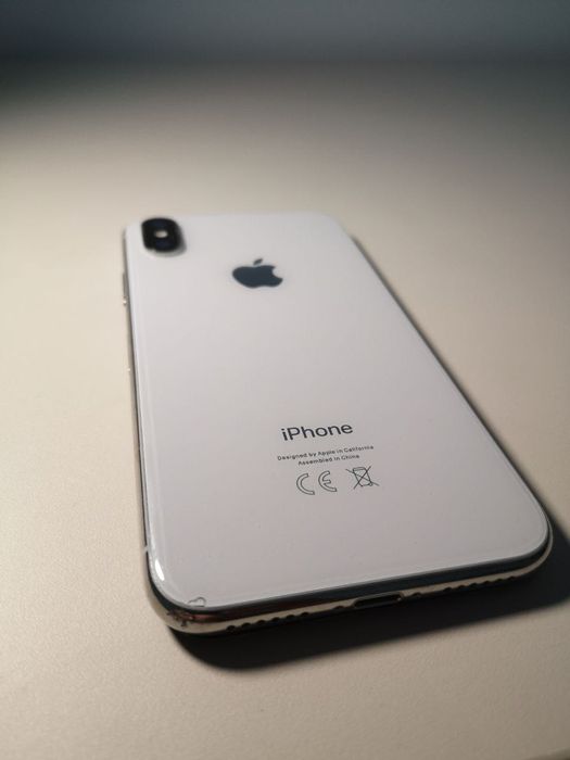 Смартфон IPhone XS