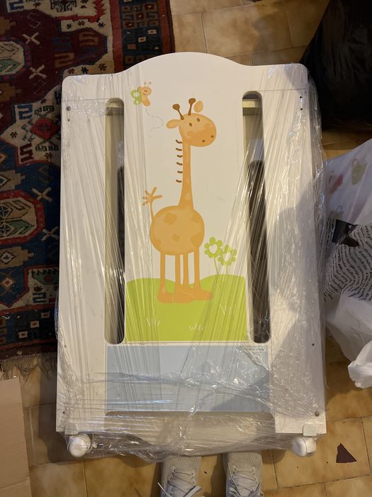 ULTIMO FIM-SEMANA - Berço Micuna pintado com colchao