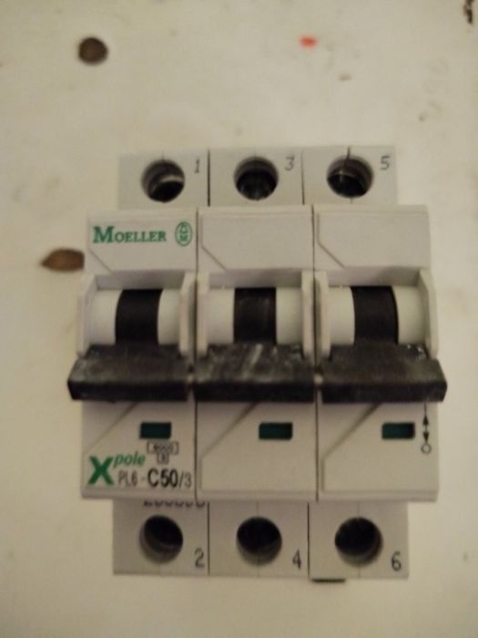 Автоматичний вимикач Moeller 3P PL4-C16/3; PL4-C40/3; PL4-C50/3