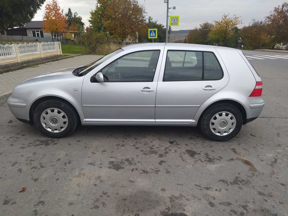 Volkswagen GOLF IV