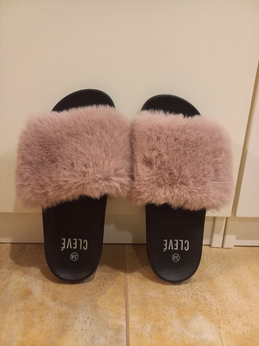Klapki z futerkiem