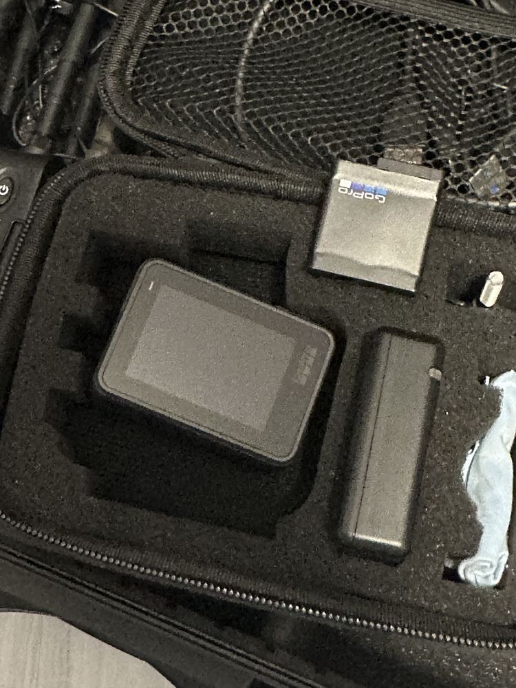GoPro 8 Black + Saramonic mikrofon mikroport + akcesoria + walizka