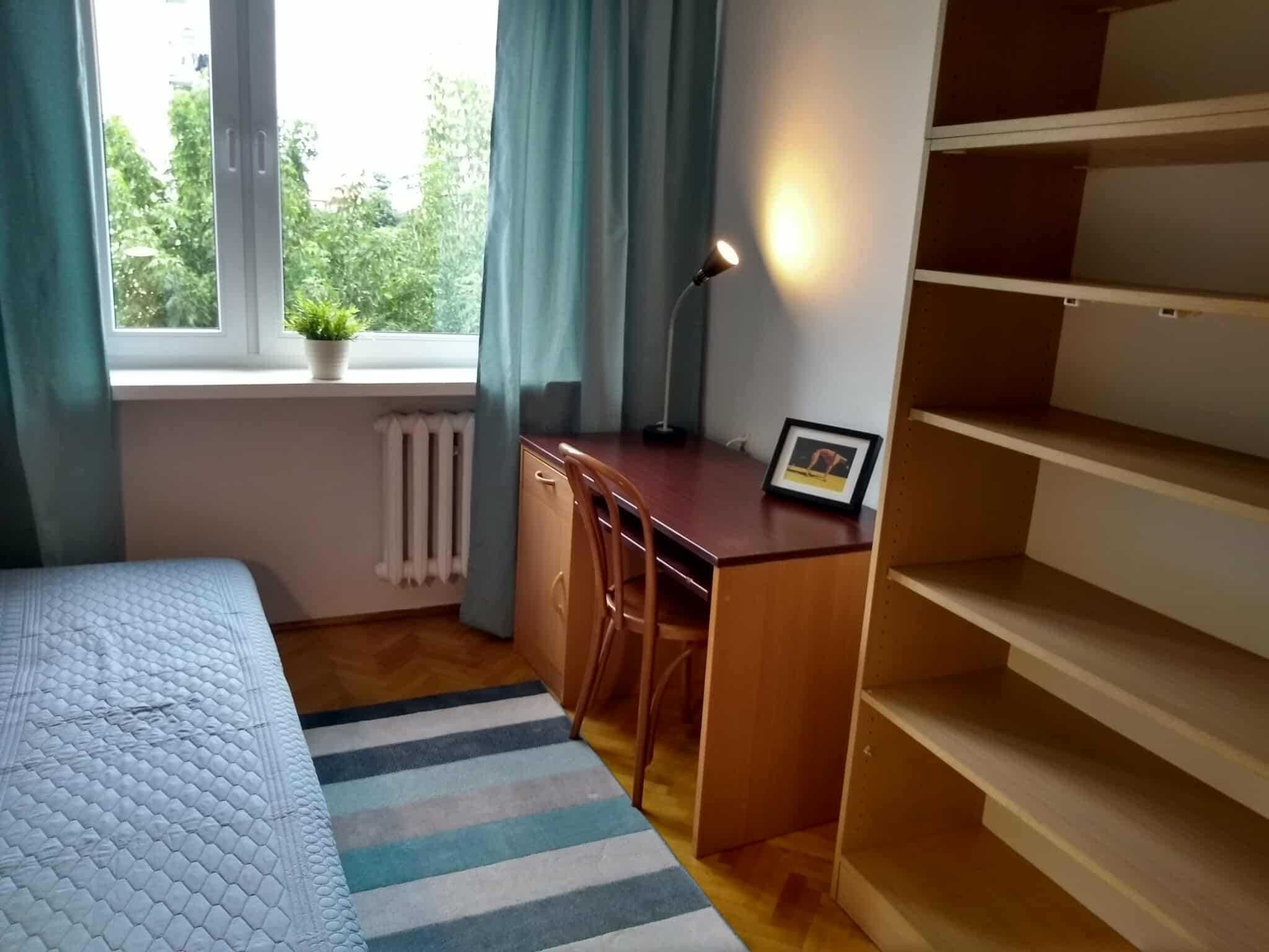 Dwa pokoje do wynajęcia dla studentek - Dęblin