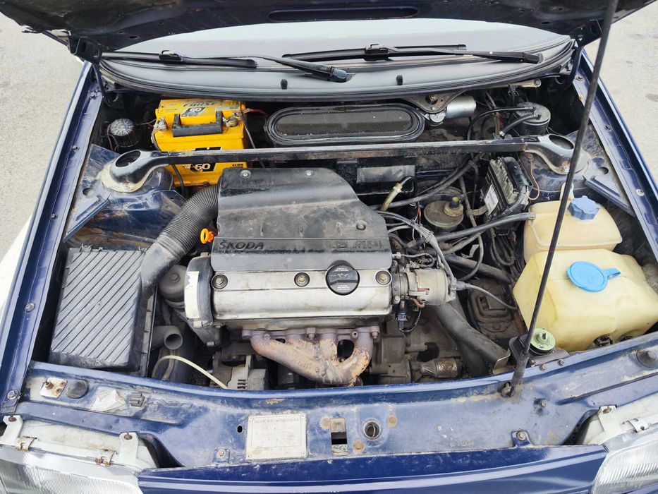 Skoda Felicia 1.6 — “живіша за всіх живих”, на 15-ках і з характером