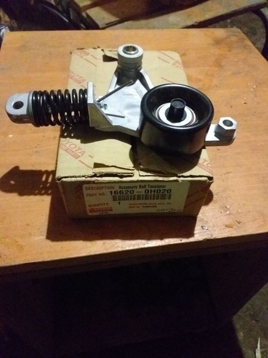 Натяжитель приводного ремня TOYOTA Тойота камрі 40