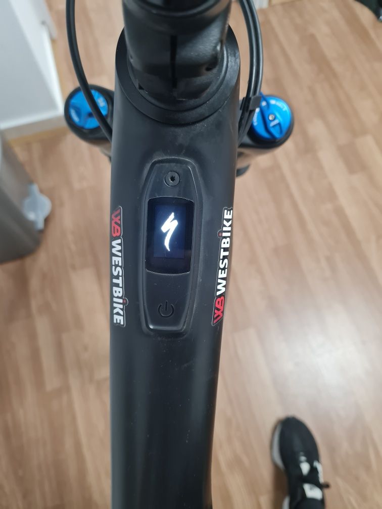 Turbo Levo Specialized carbon