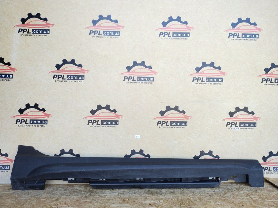 Volvo V40 Cross Country 2012-2016 Накладка порога правая 31290542