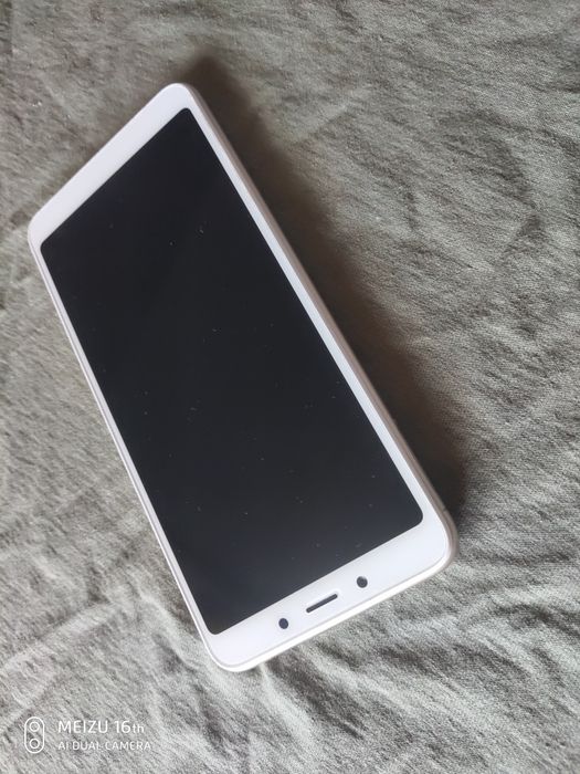 Xiaomi redmi 6A Tenaa в оригинале не битый и без коцок