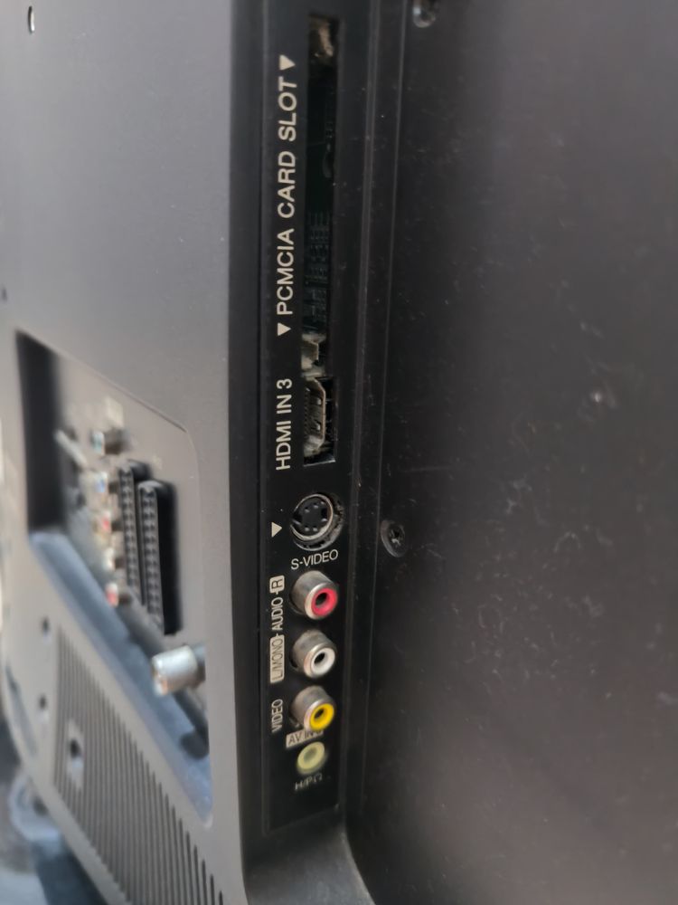TV LG à venda 32 polegadas – Bom estado